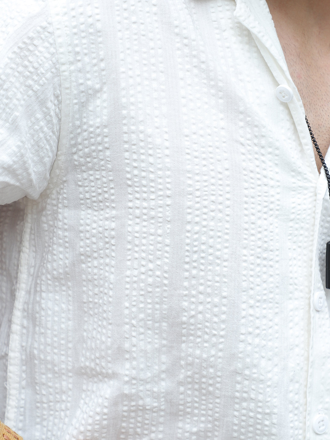 Solven Textured White Half Sleeve Shirt